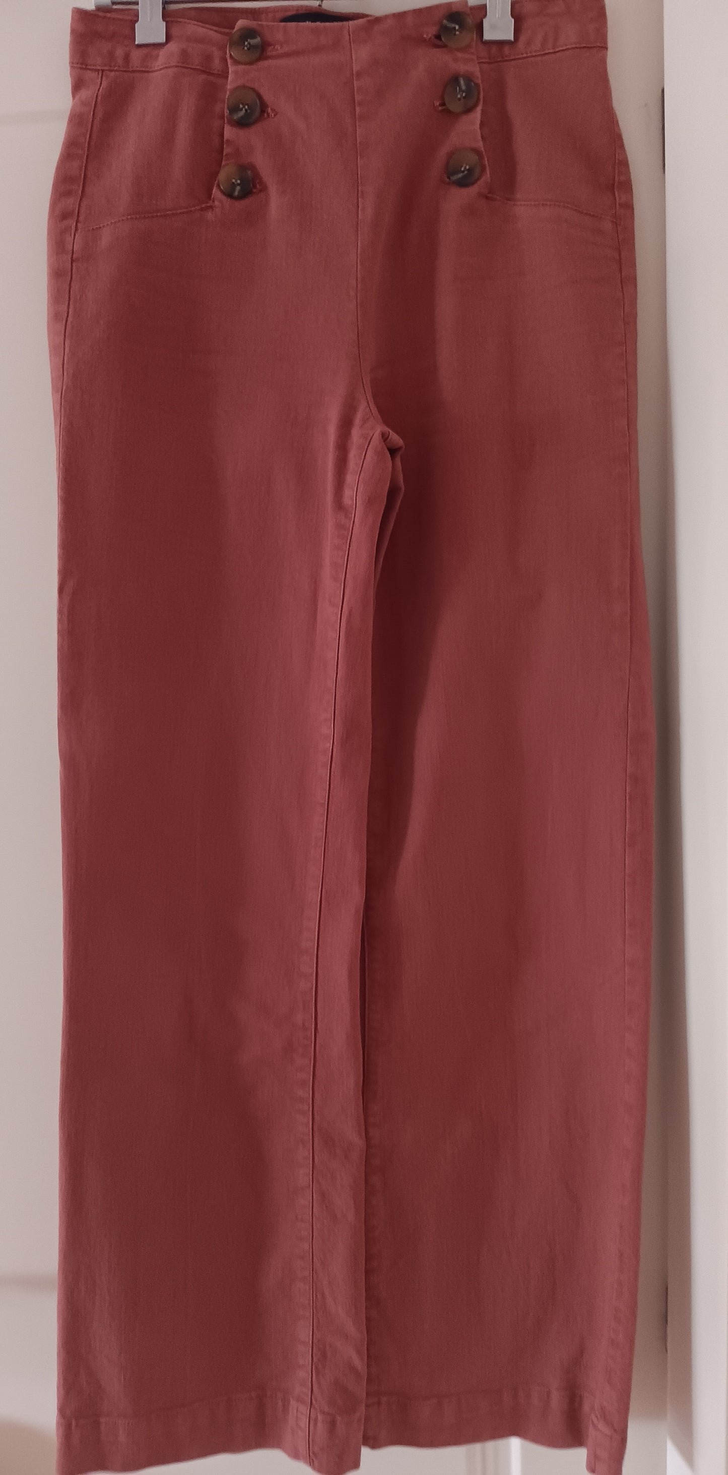 Pantalón color caldera