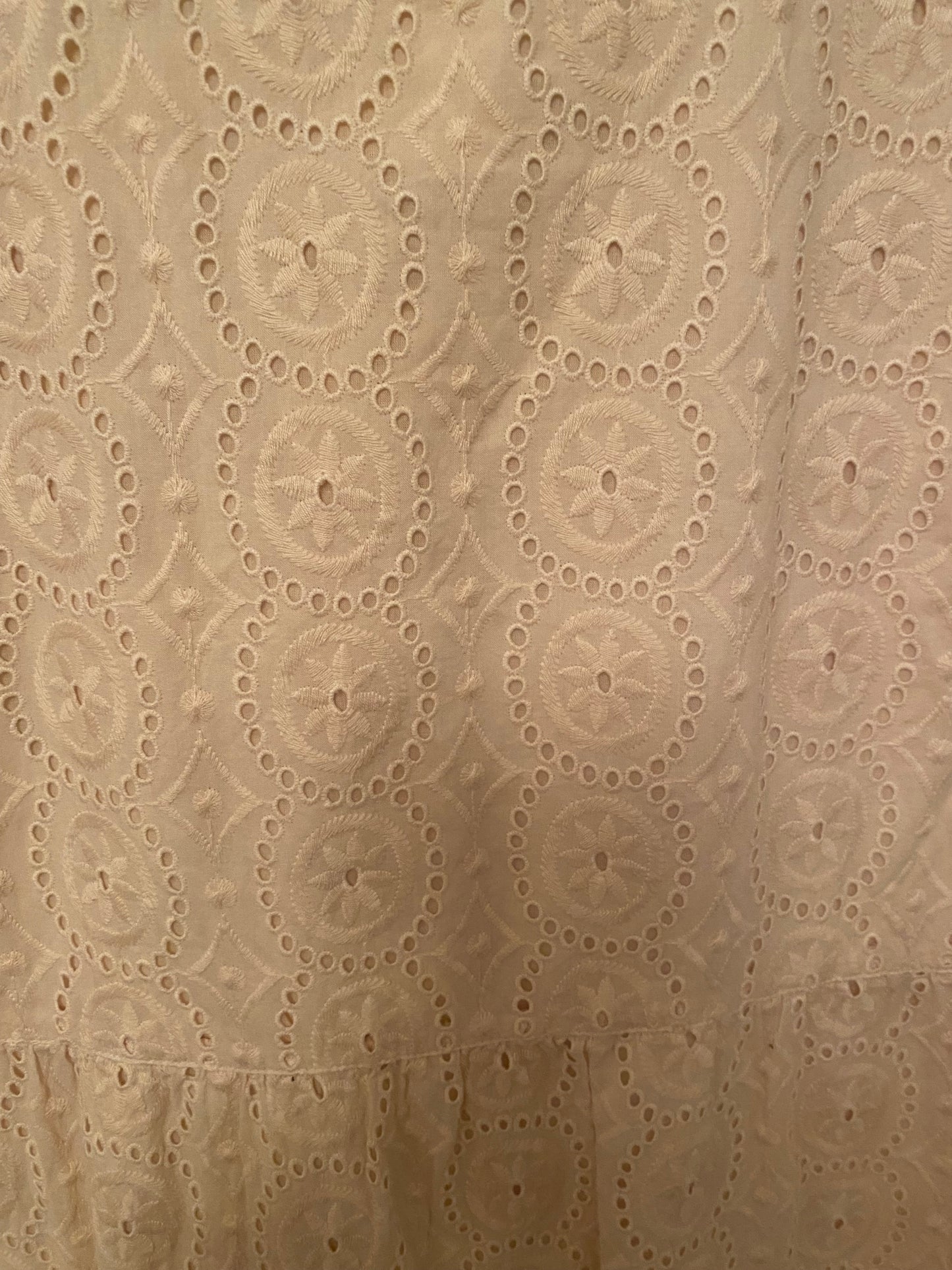 VESTIDO ROMANTICO BORDADO SUIZO ROSA PALO