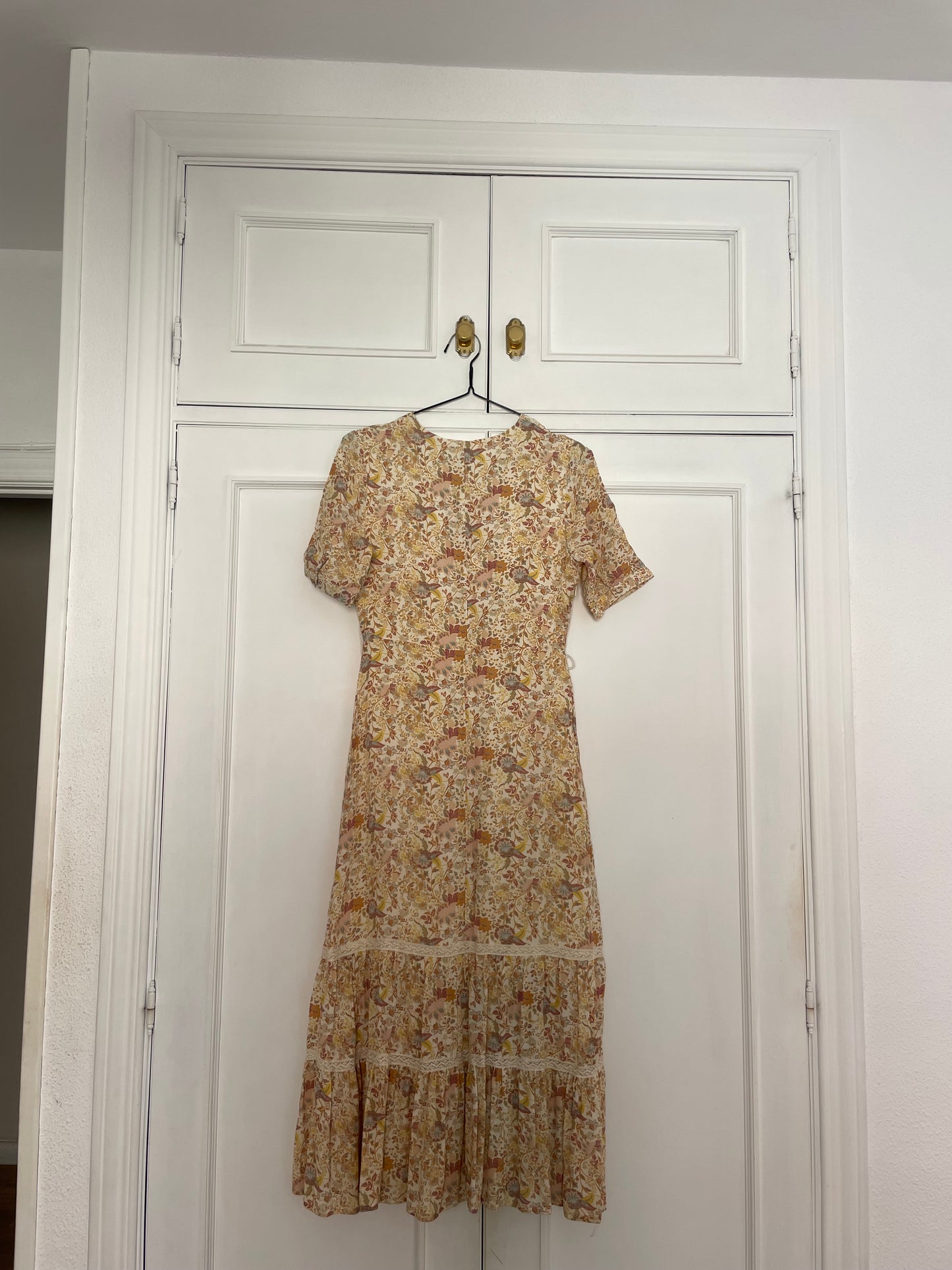 Vestido de flores amarillo