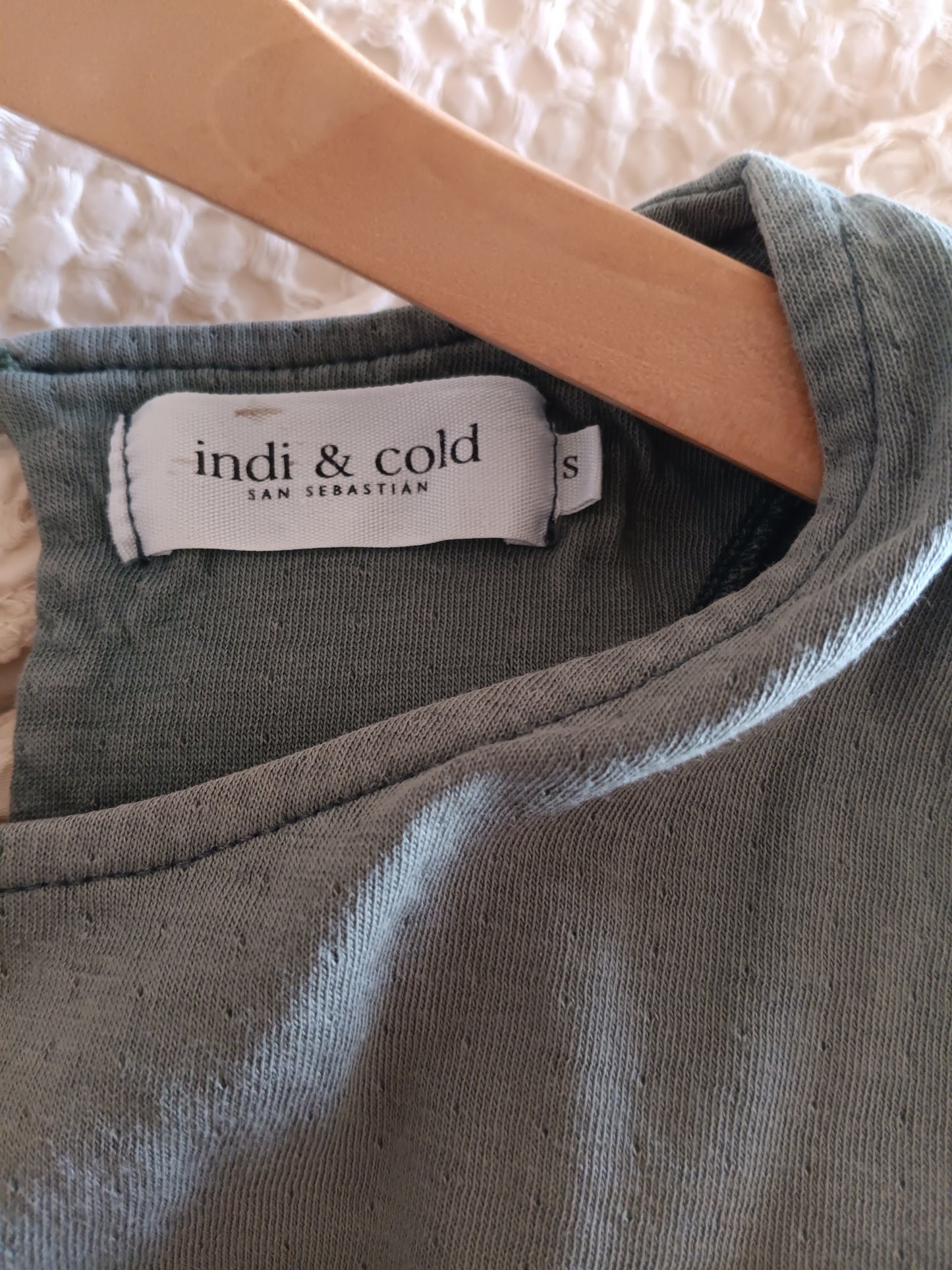 DÉBARDEUR EN DOUBLE TISSU