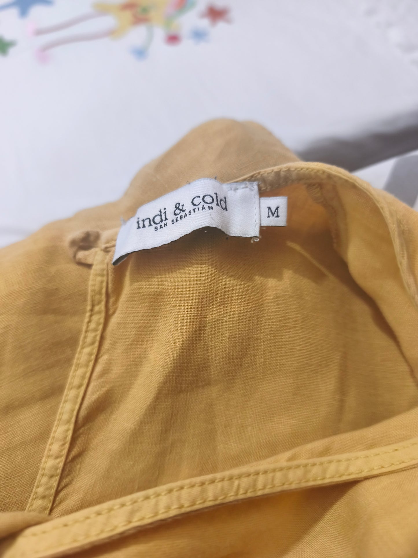 Combinaison jaune
