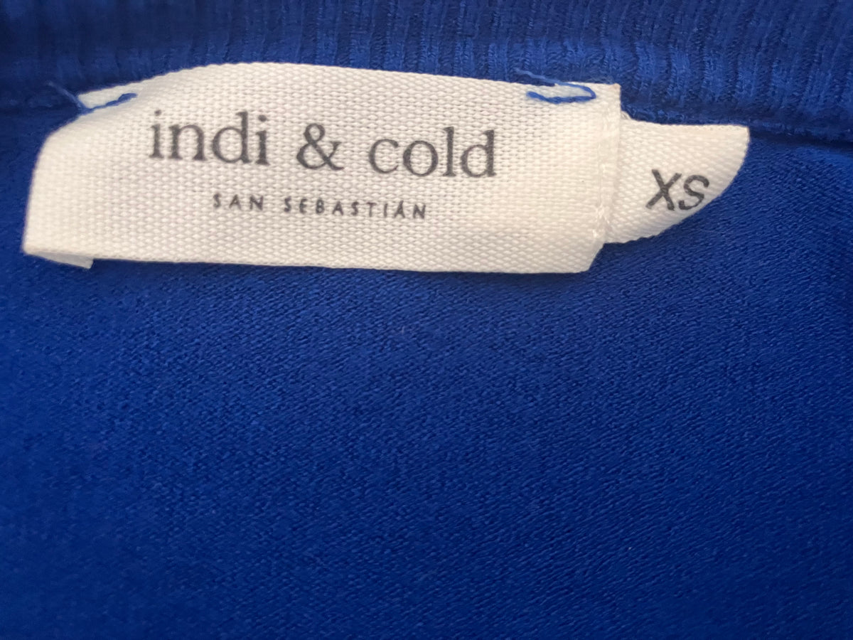 Light blue summer jacket with three-quarter sleeves