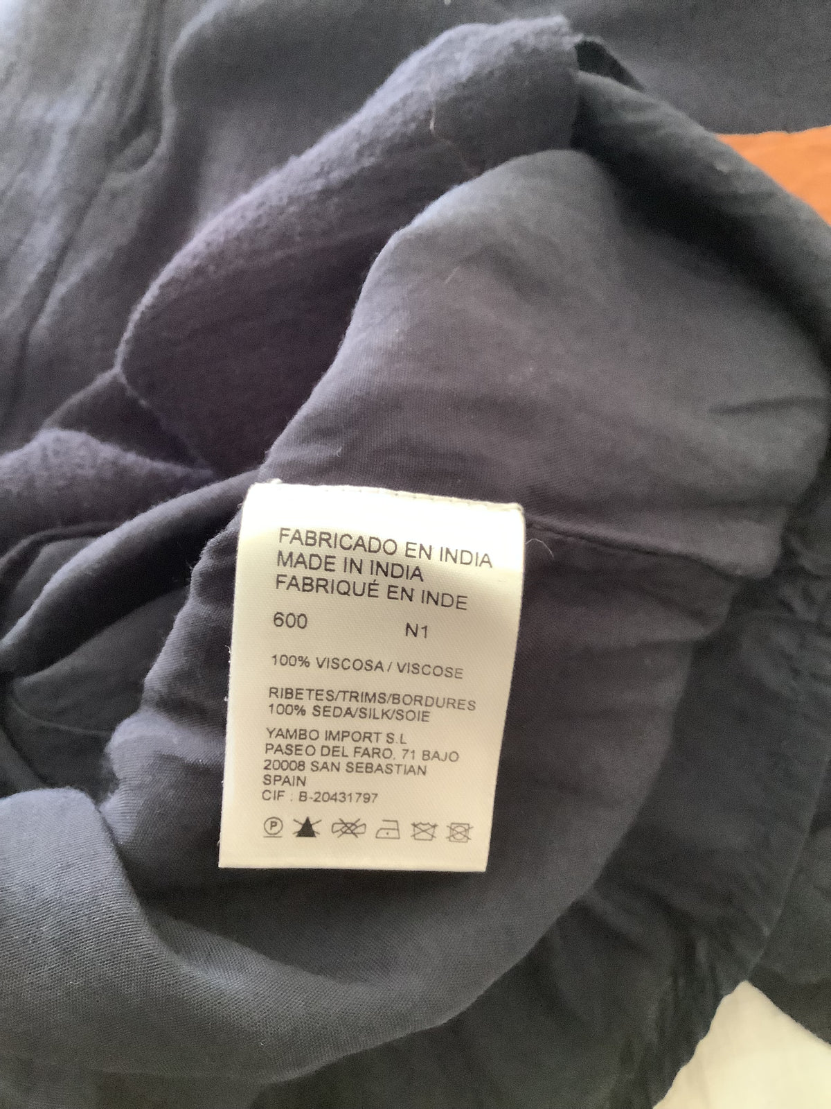 Vestido corto manga corta lazo