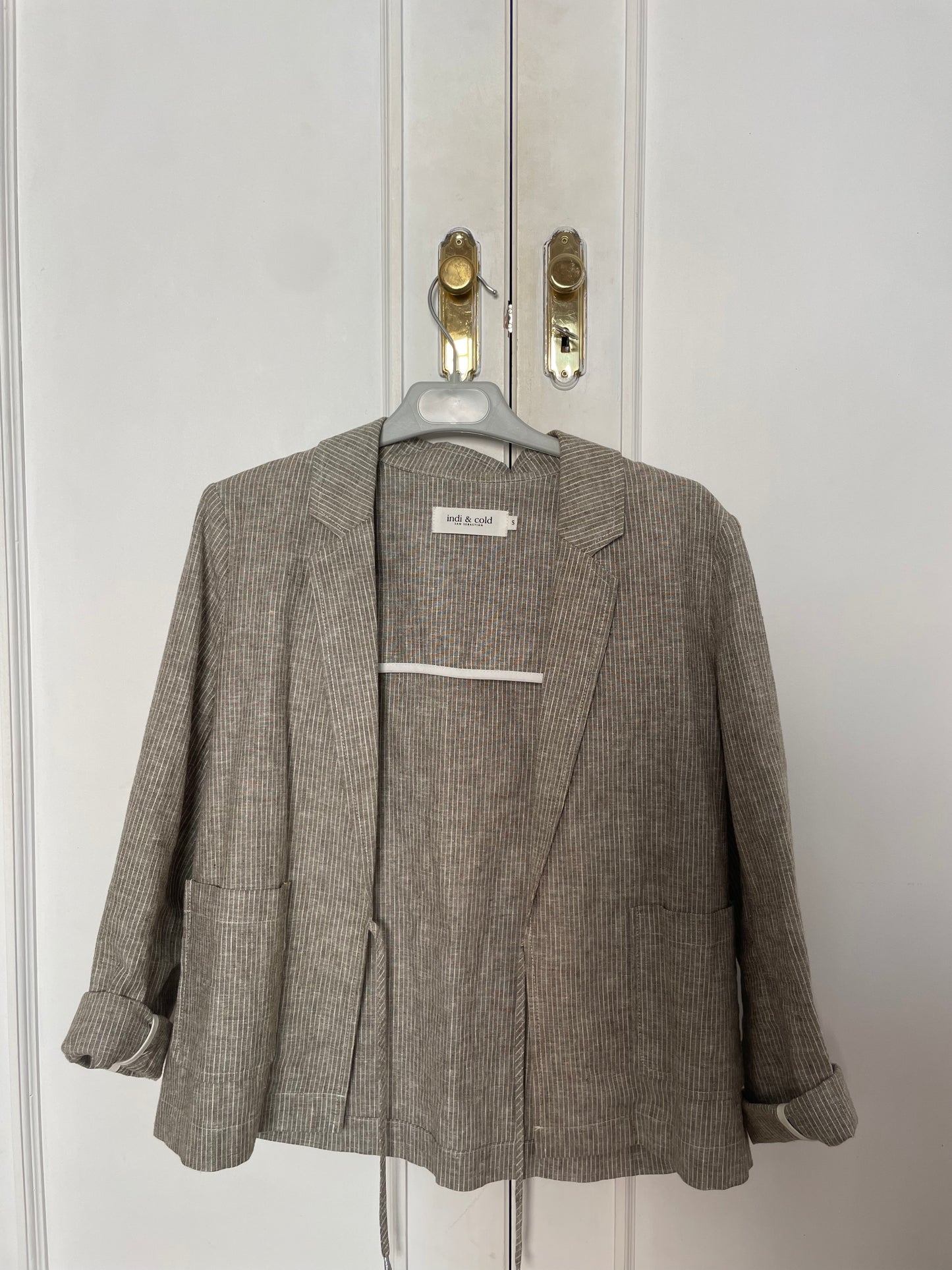 Blazer de rayas gris topo