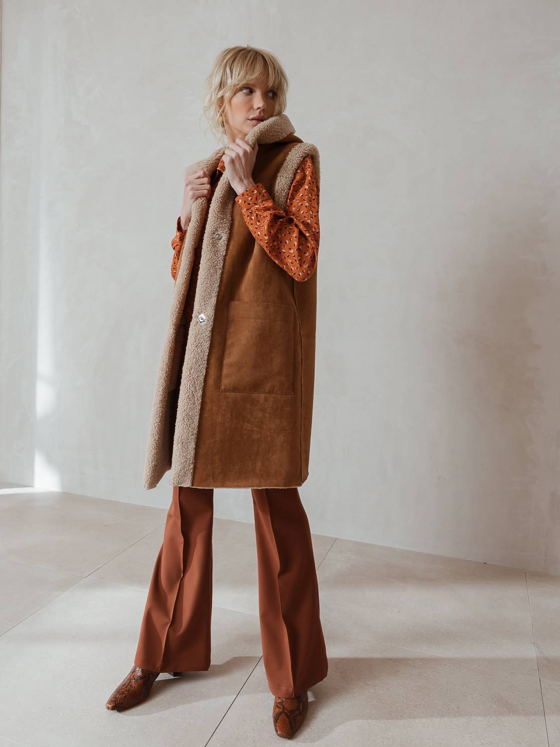 ABRIGO PELLIZA REVERSIBLE