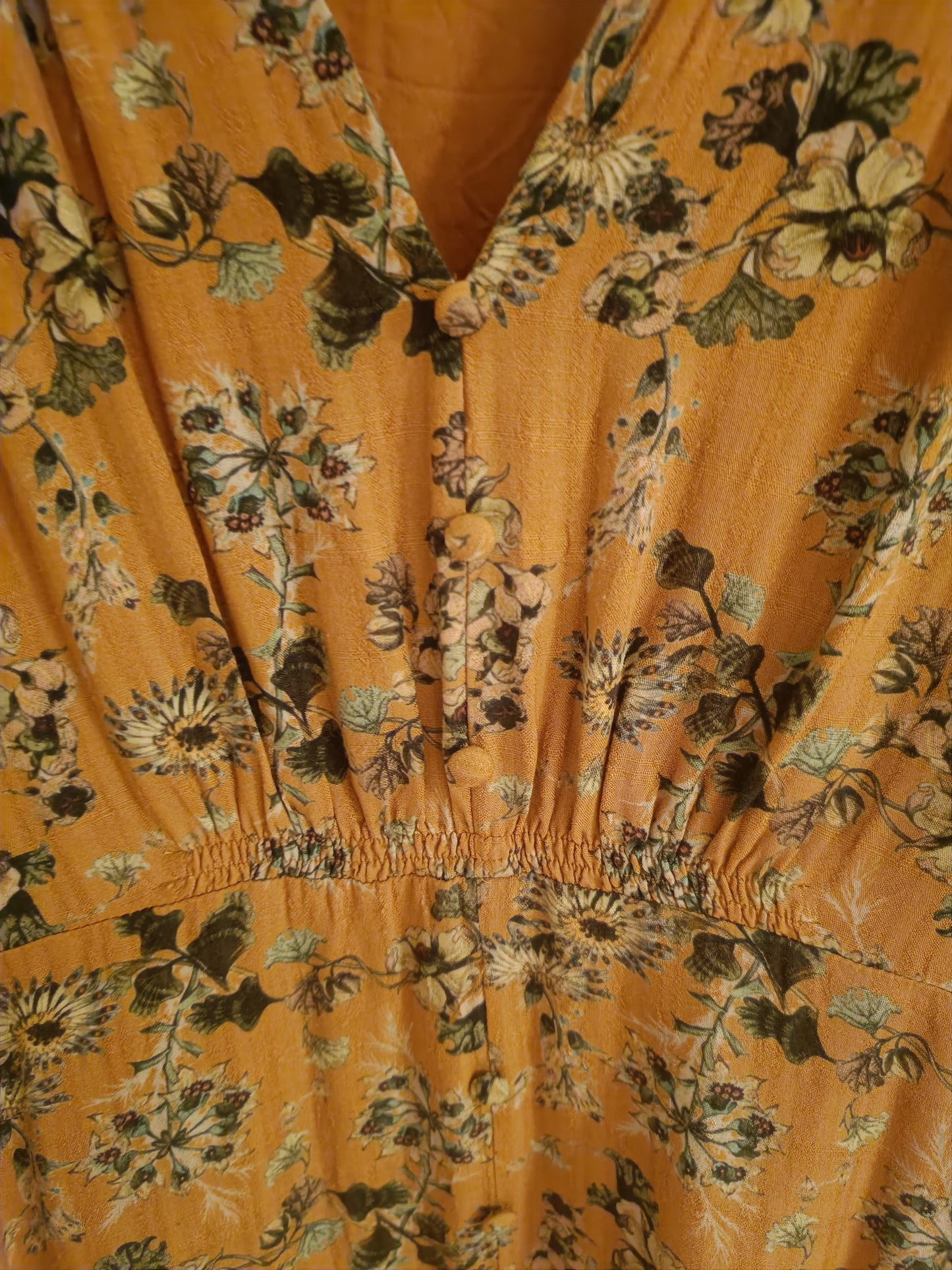 vestido amarillo
