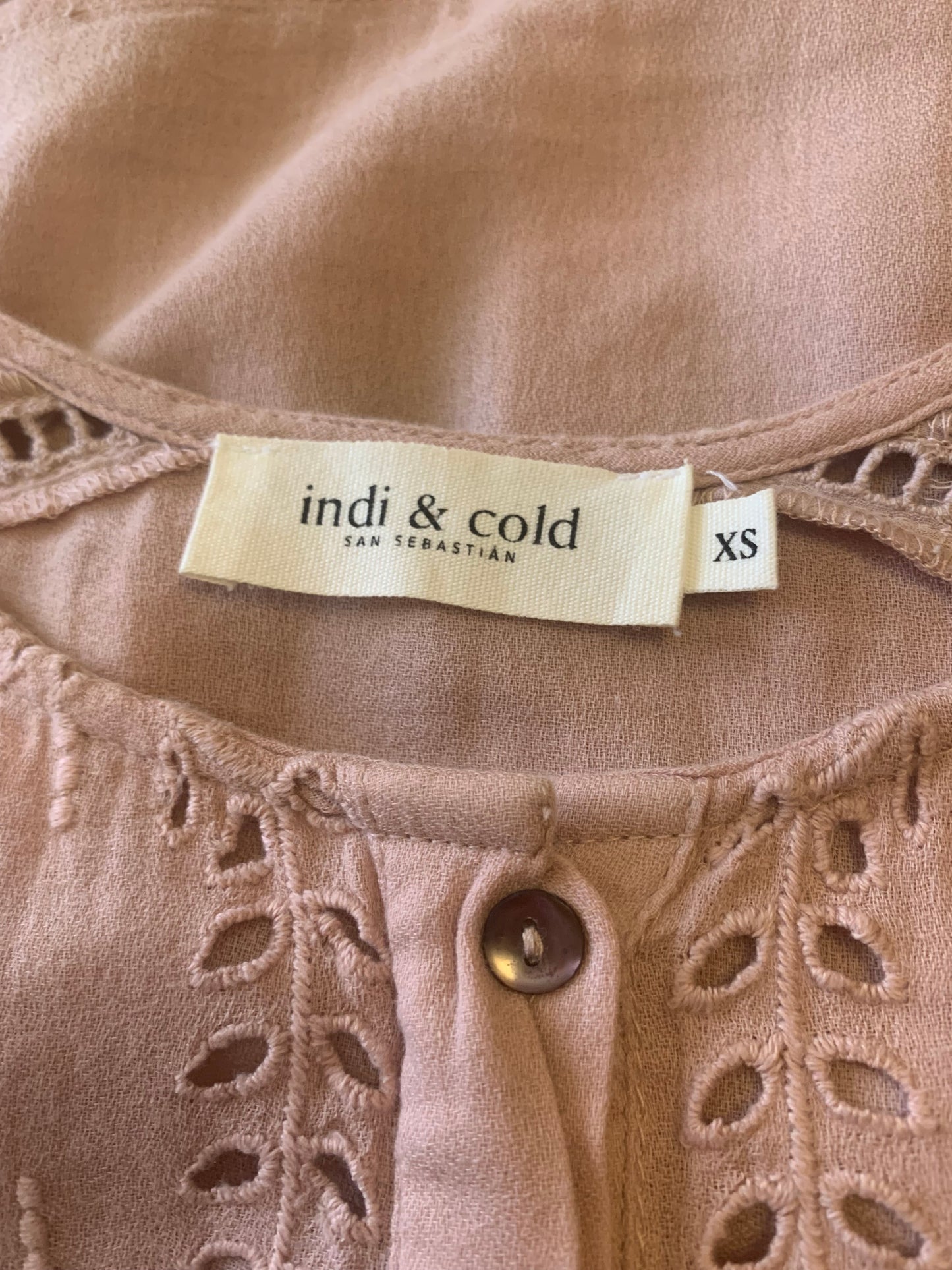 Chemise à manches longues brodée mauve/rose