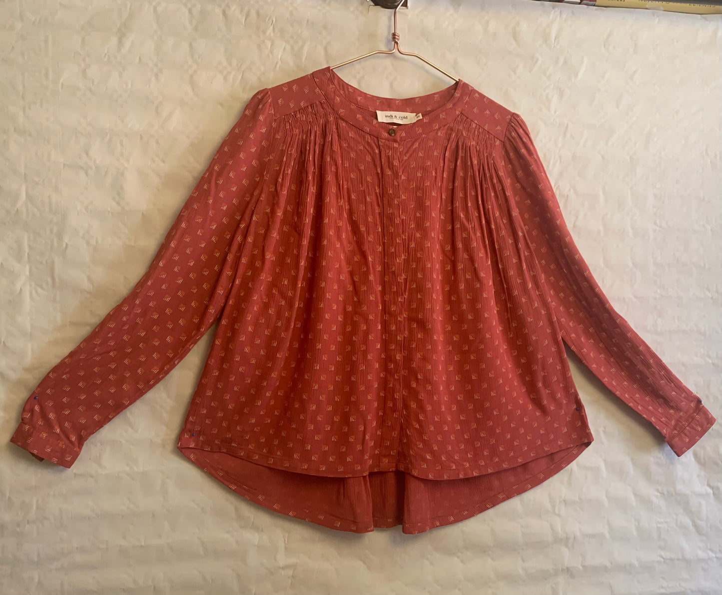 Chemise rouge à manches longues