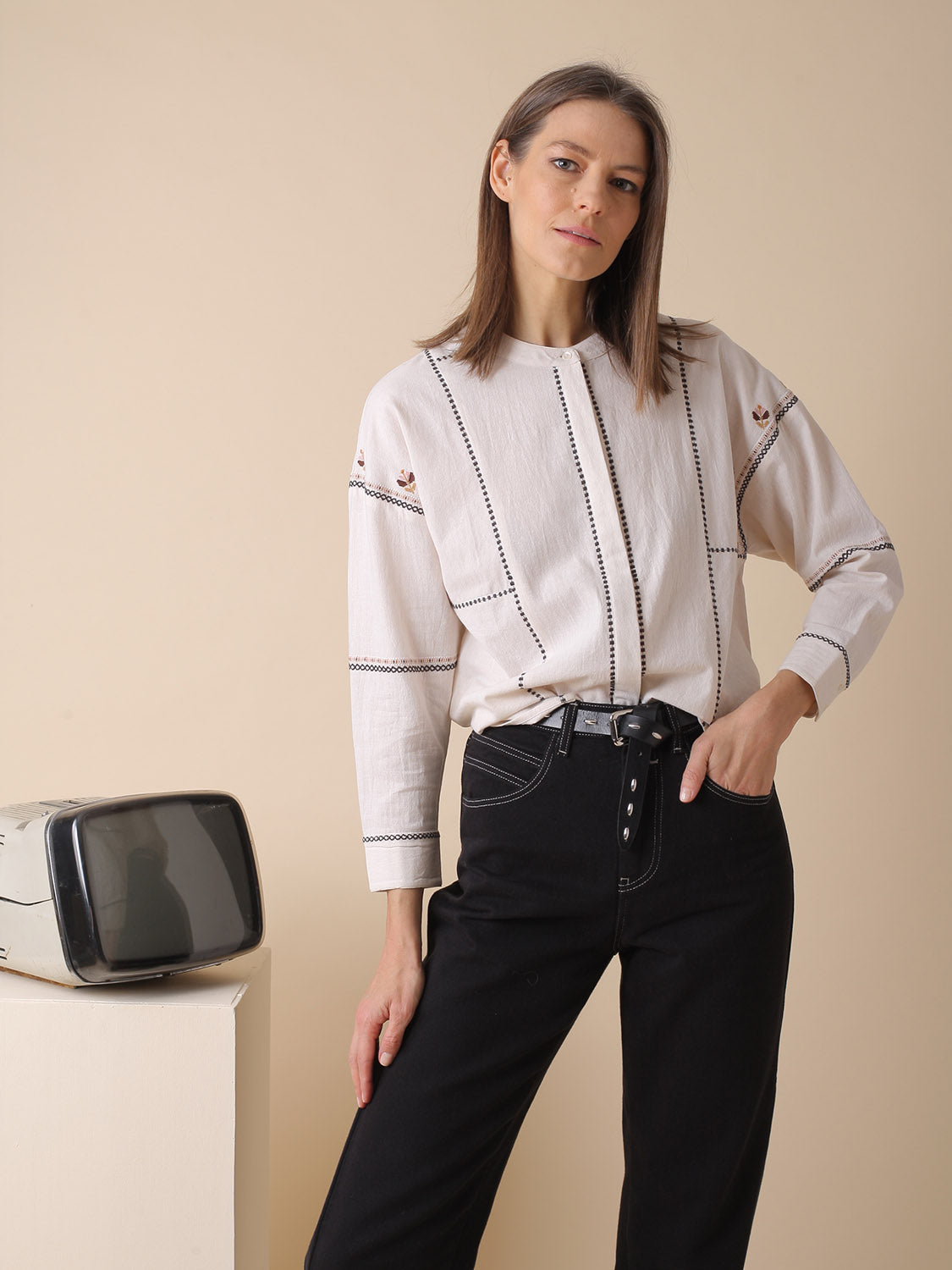 Shirt with embroidery