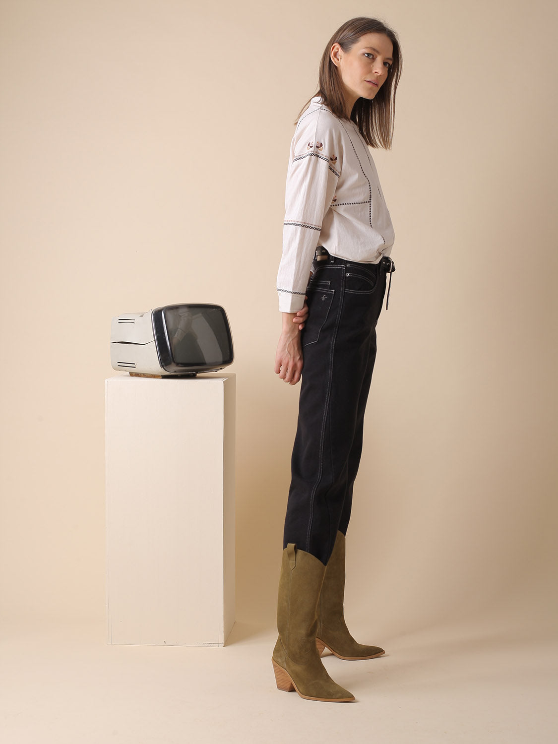 Shirt with embroidery