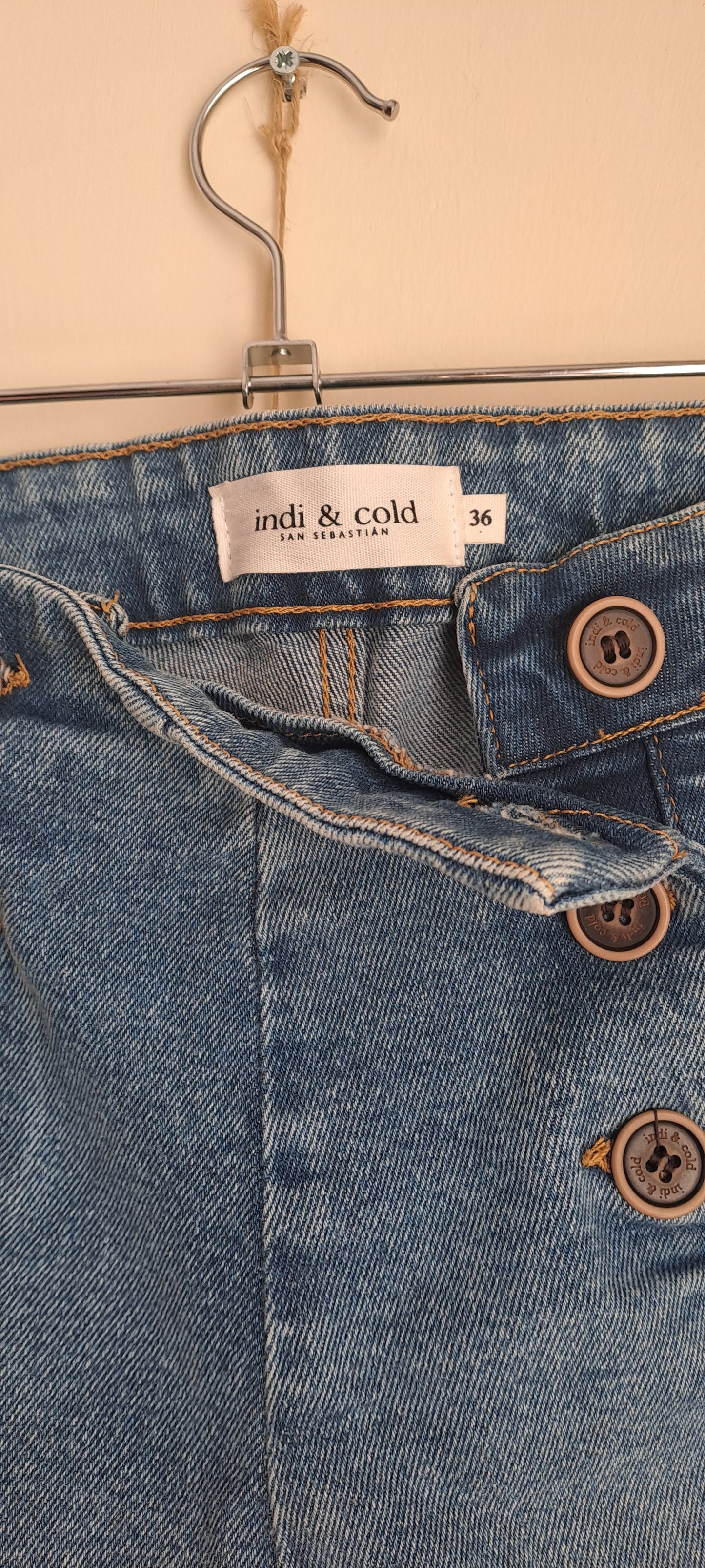 second_hand
