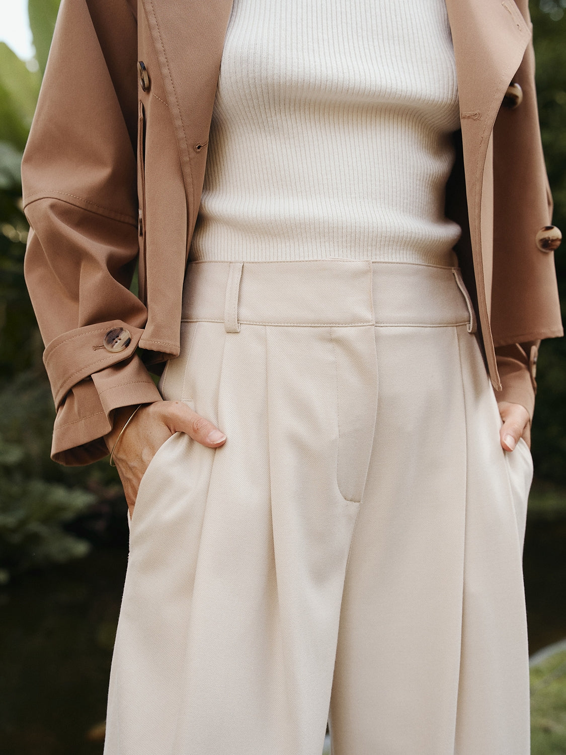 PANTALÓN FLUÍDO PINZAS
