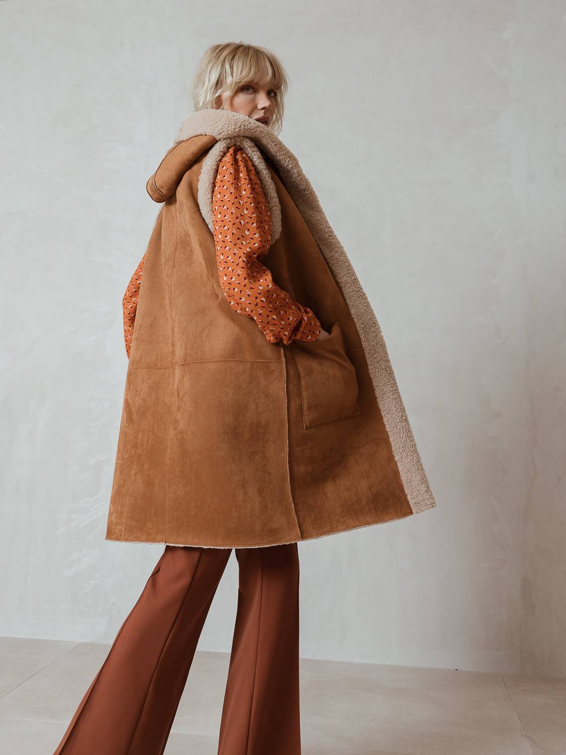 ABRIGO PELLIZA REVERSIBLE