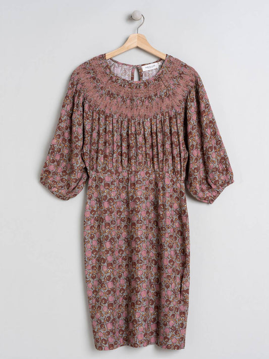VESTIDO MOTIVO MANZANAS