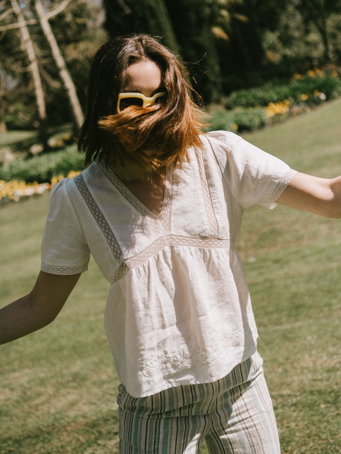 BLOUSE EN DENTELLE INSÉRÉE