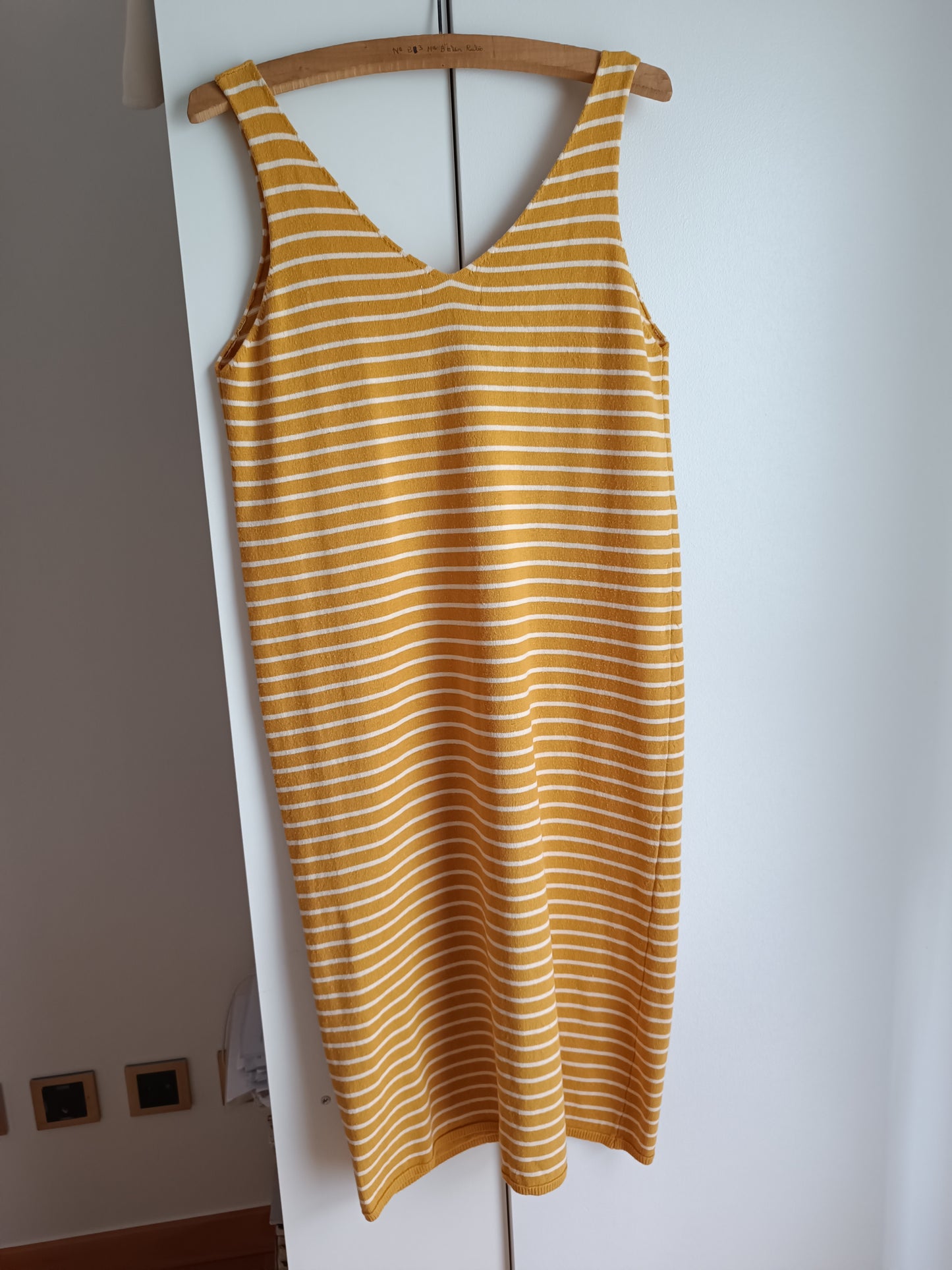 Vestido de punto a rayas