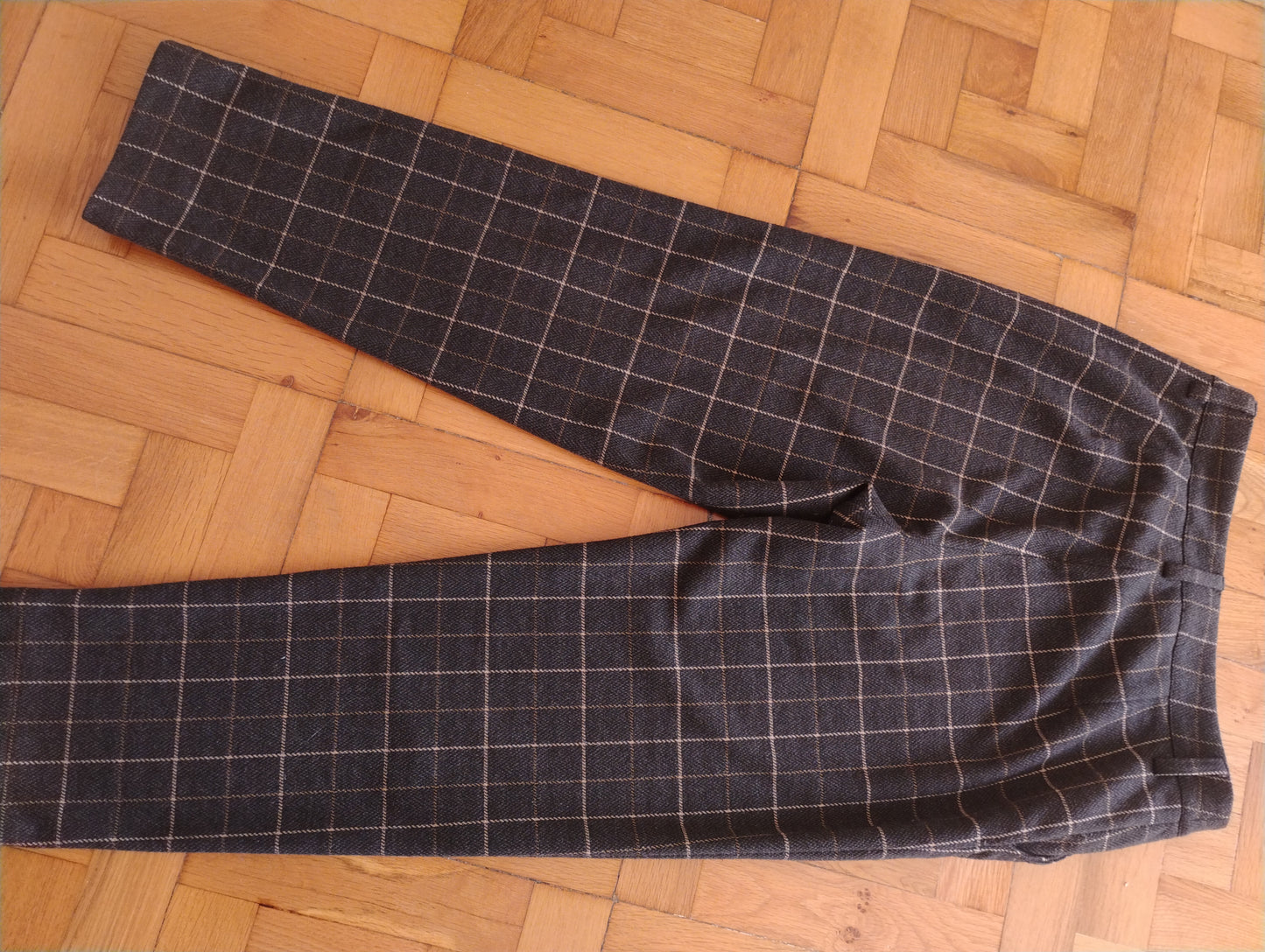 PANTALÓN CHINO CUADROS