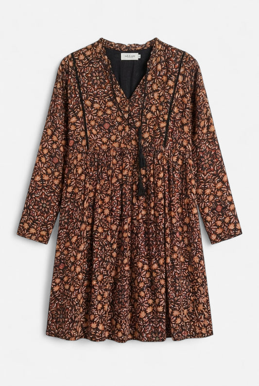 Brown long-sleeve dress