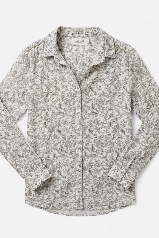 Long-sleeve shirt with patterns