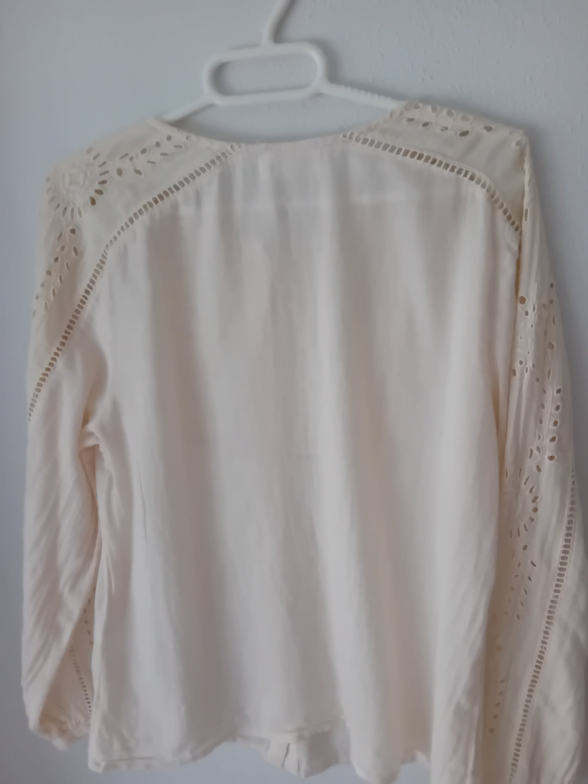 Blusa encajes