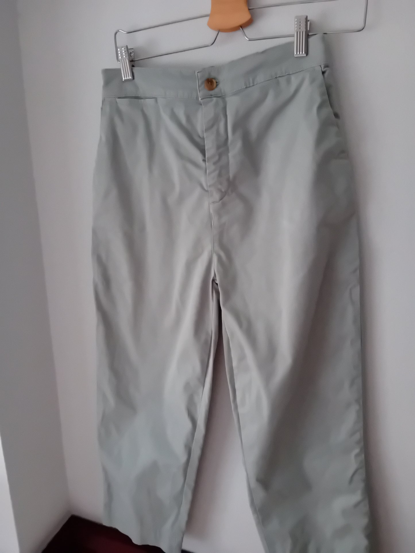 Pantalon gris azulado