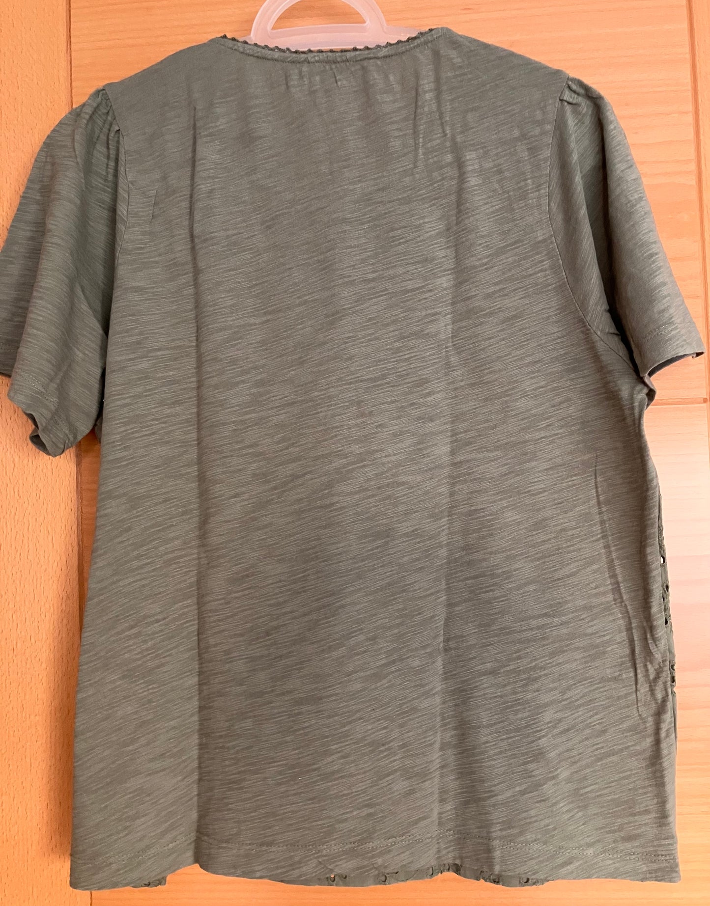 CAMISETA CORTA COMBINADA
