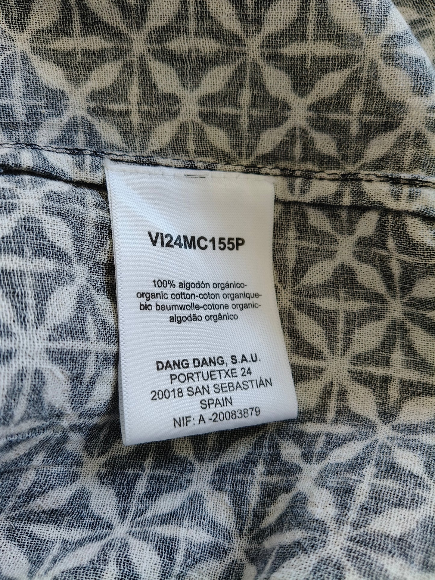 White and black cotton shirt