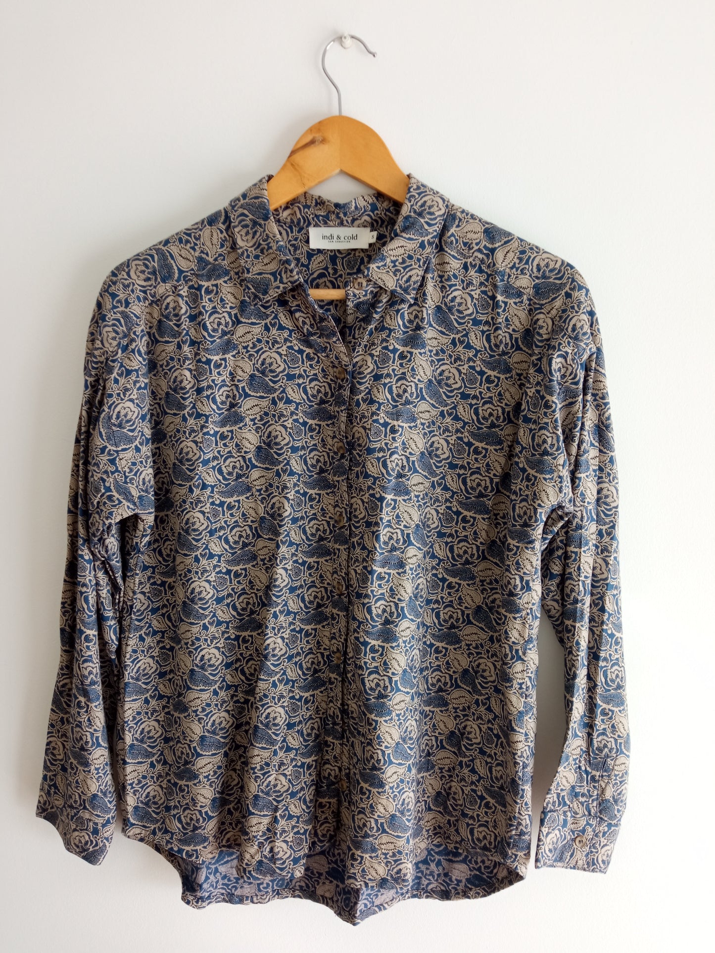 Chemise