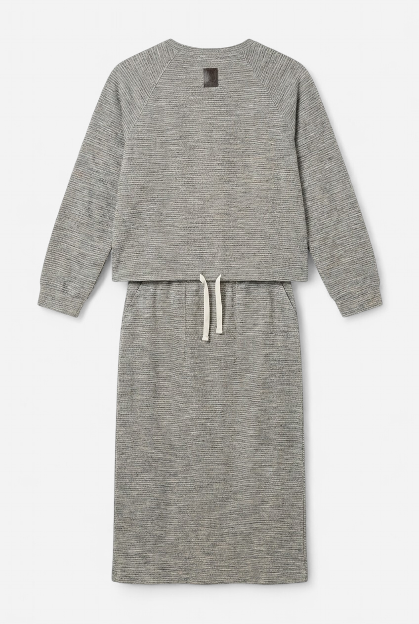 Skirt and sweatshirt set