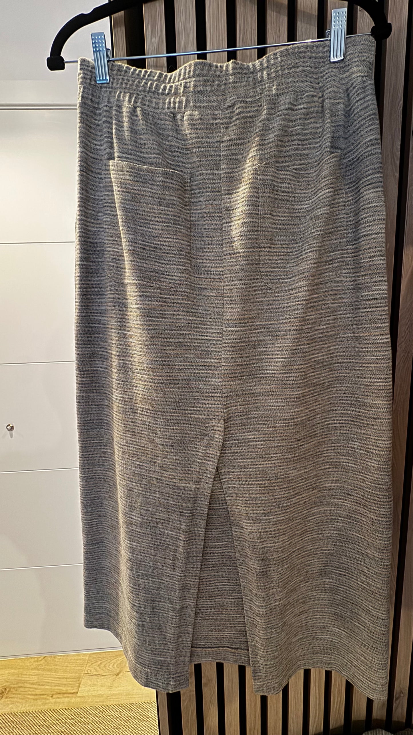 Skirt and sweatshirt set