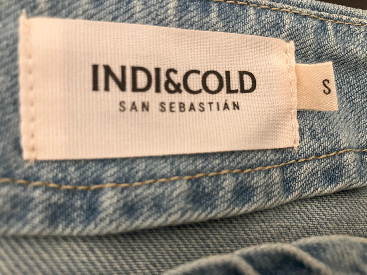 Falda denim midi pliegues