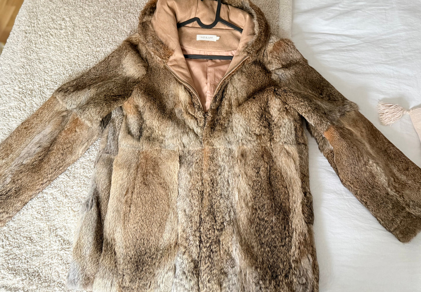 Faux fur parka with hood size L