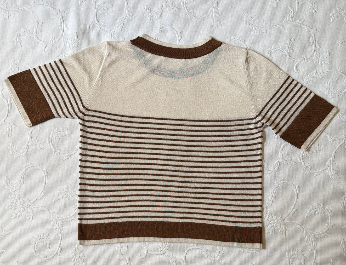 Pull marin à manches courtes beige et chocolat en maille lurex