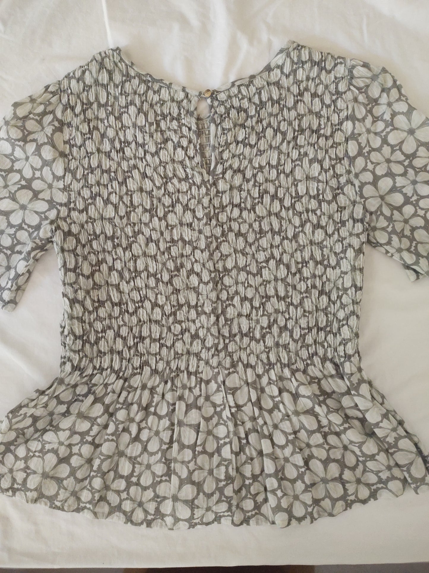 Women's ruched peplum top