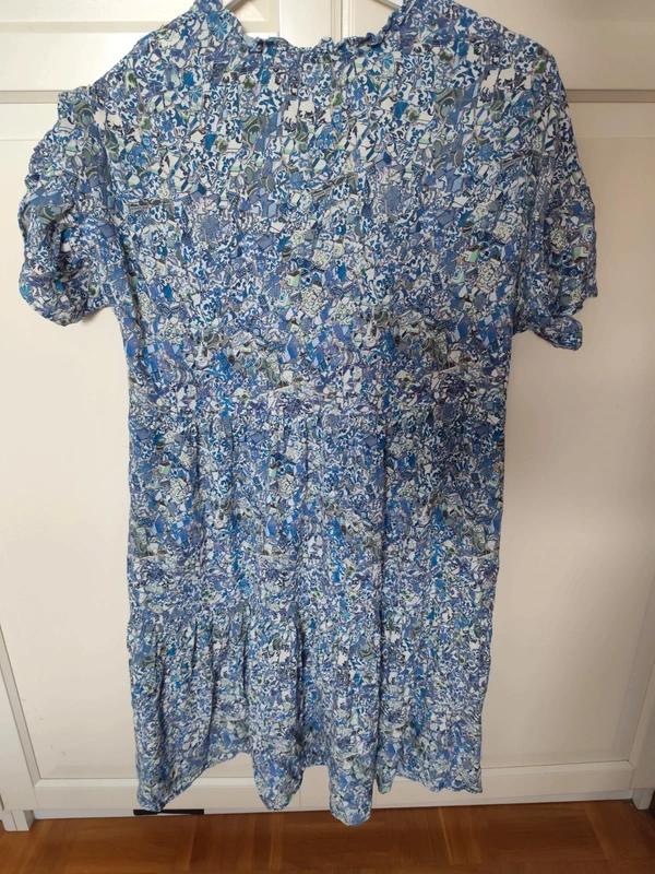Jolie et confortable robe d'été