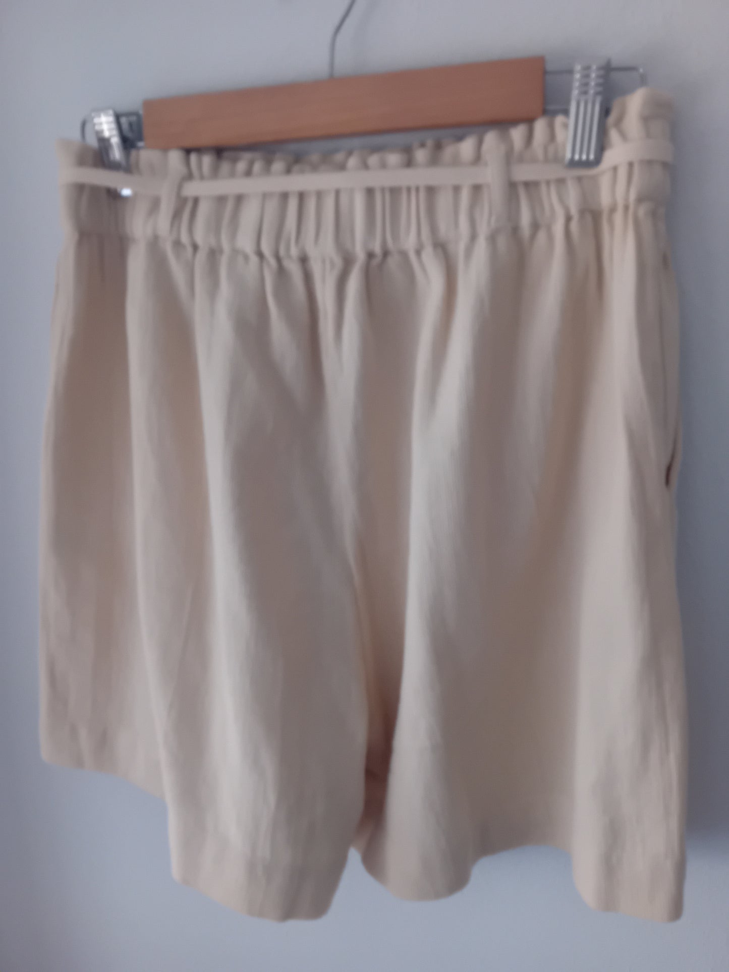Bermuda beige