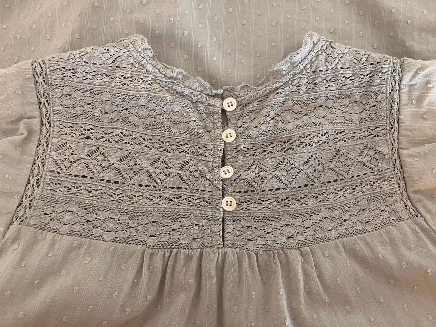 Blouse romantique plumetis brodée