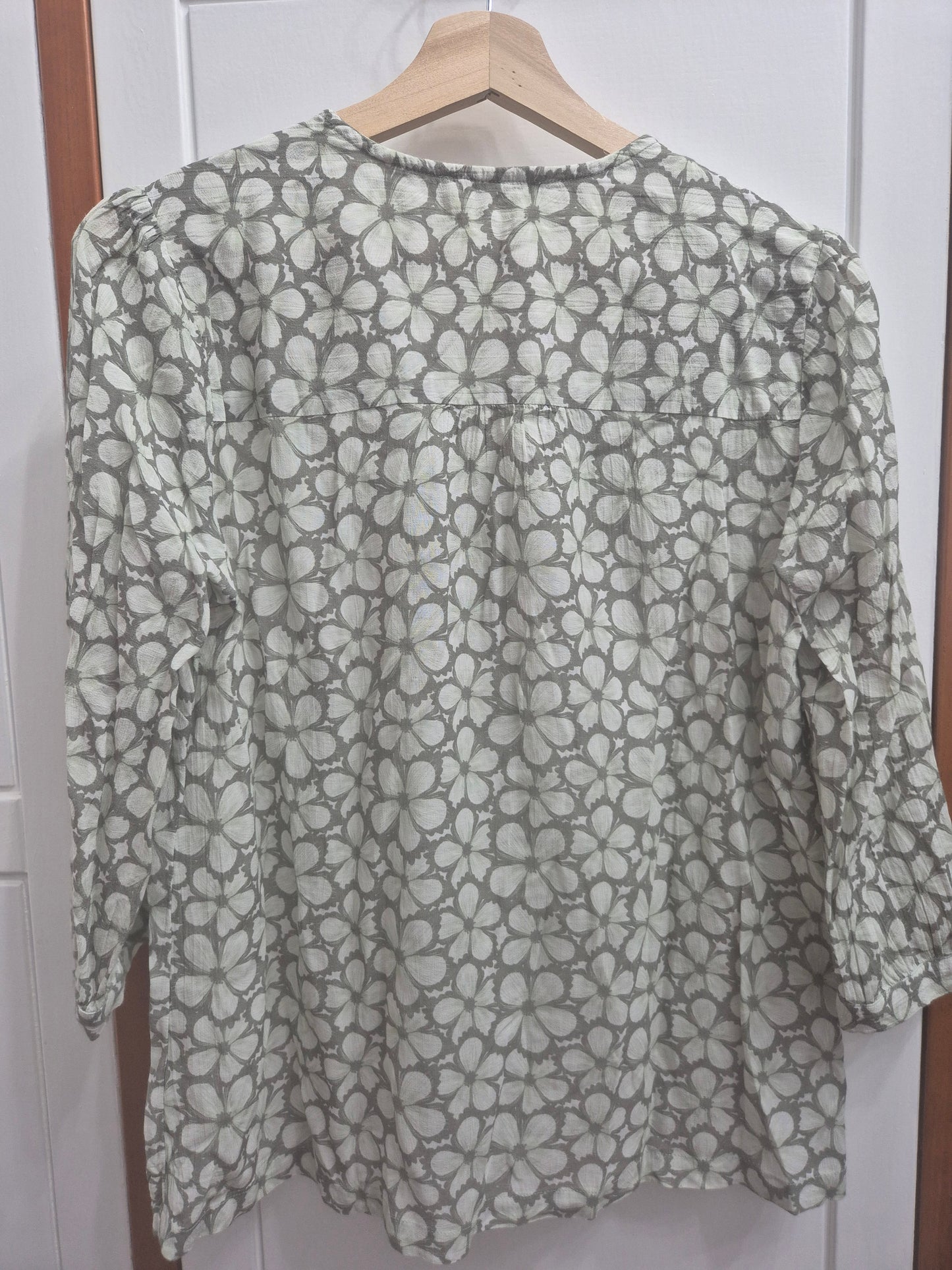 Chemise imprimée peu portée, comme neuve