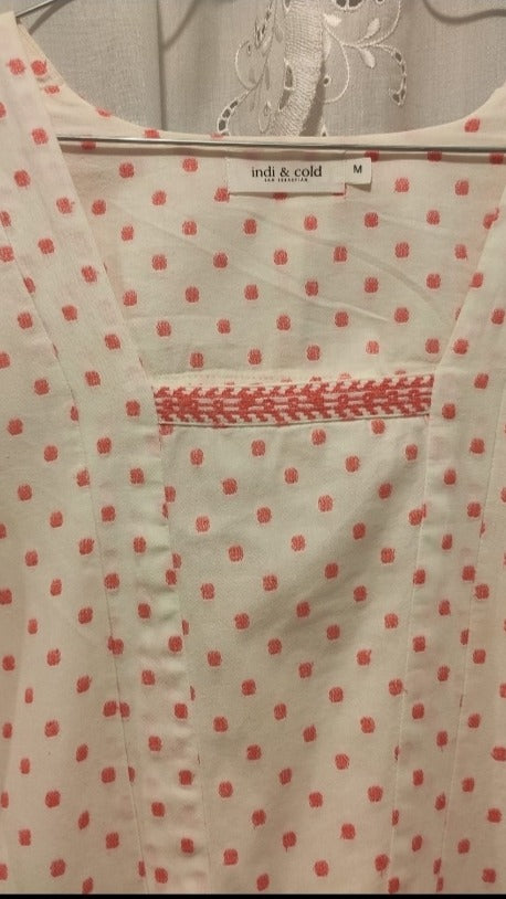 Vestido blanco con detalles bordados