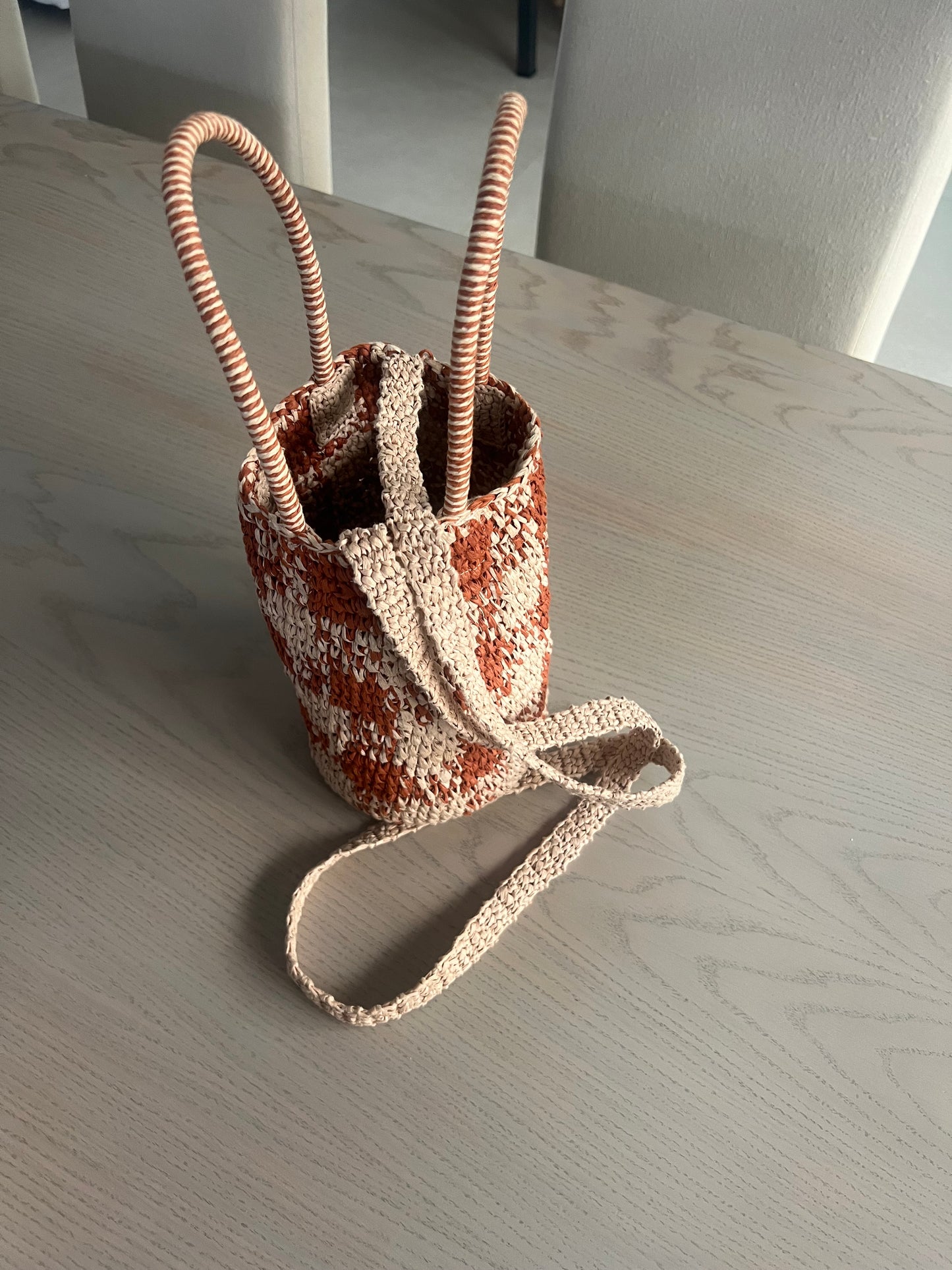 Natural and terracotta check raffia bag