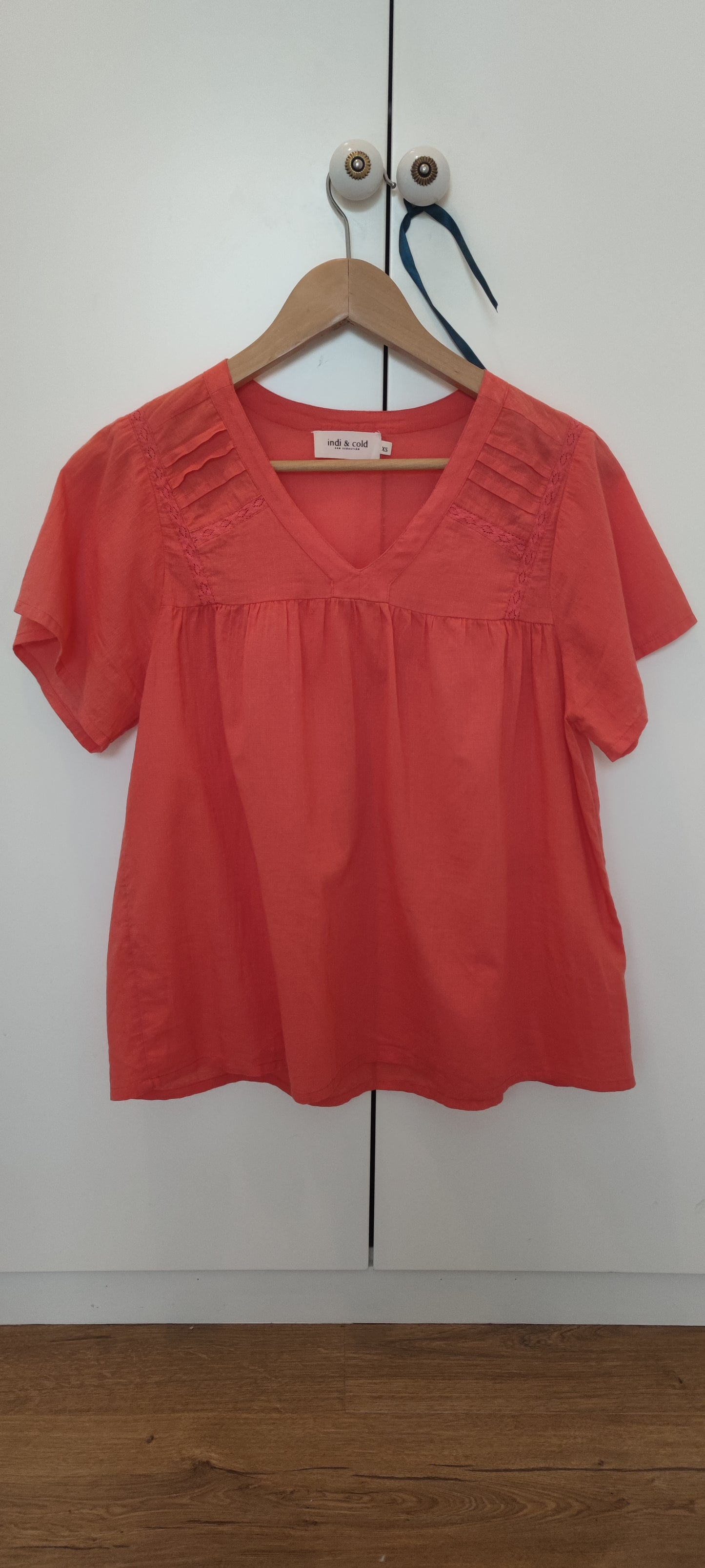 Ideal lace-trim shirt