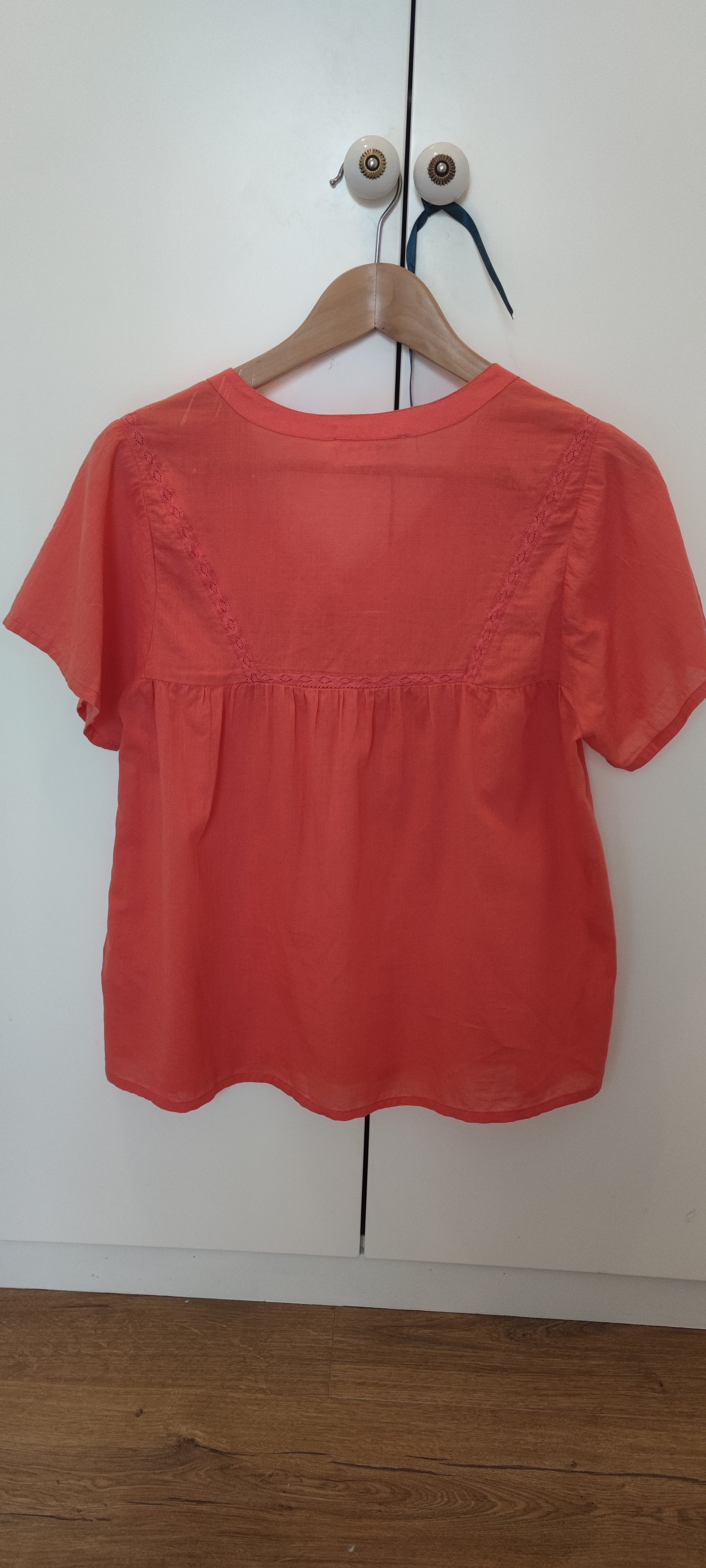 Ideal lace-trim shirt