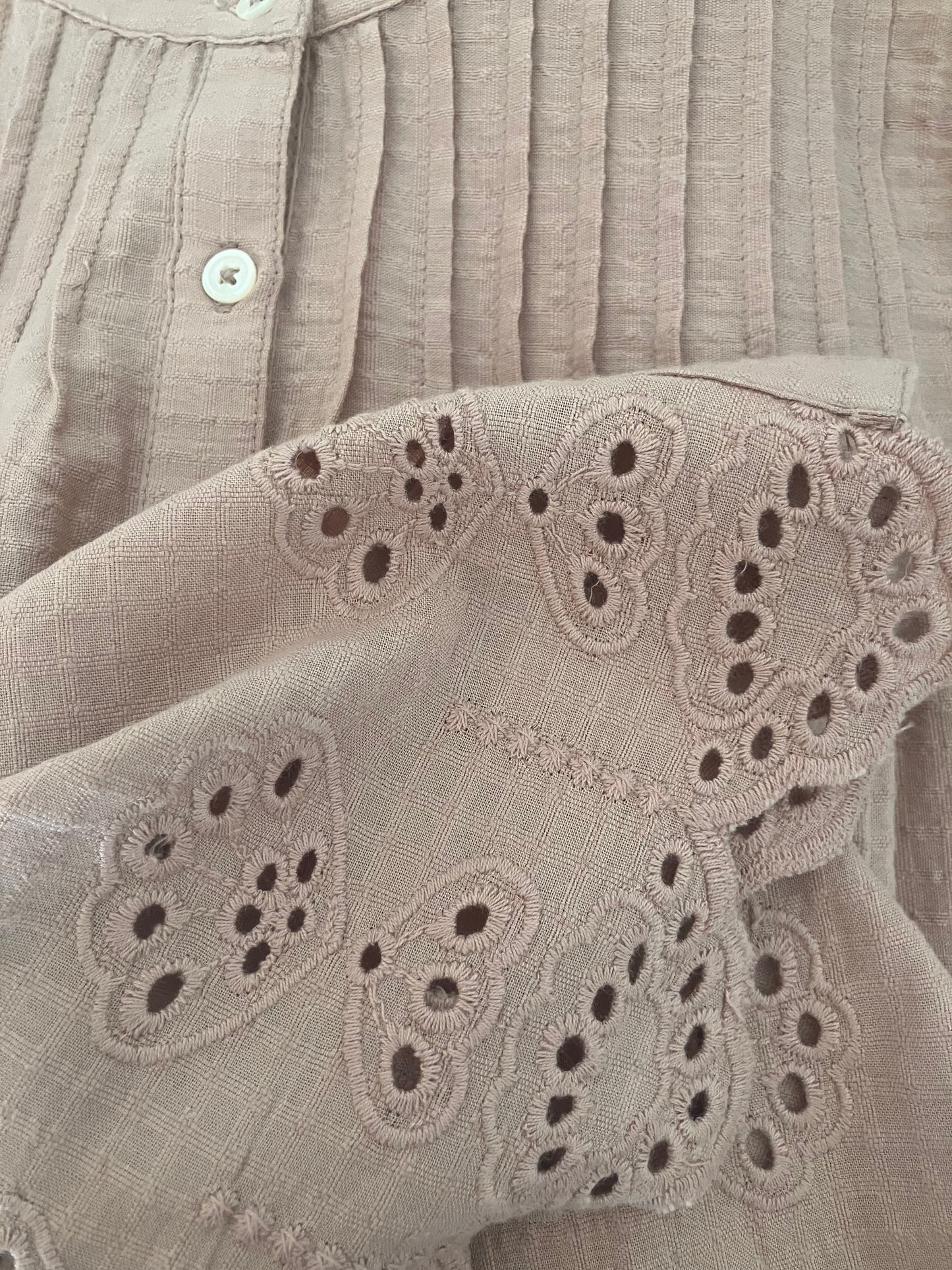 Chemise/t-shirt romantique sans manches brodé