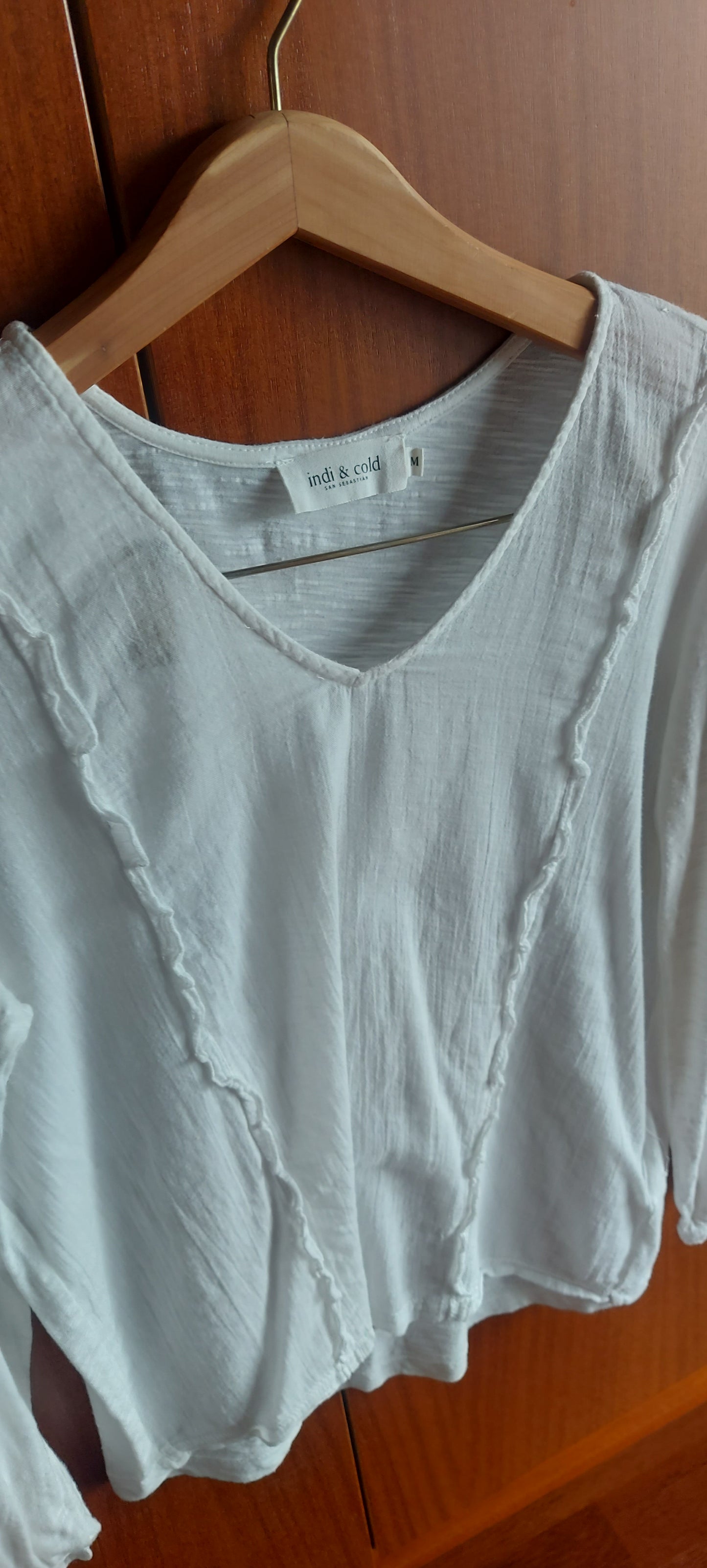 Long-sleeved blouse