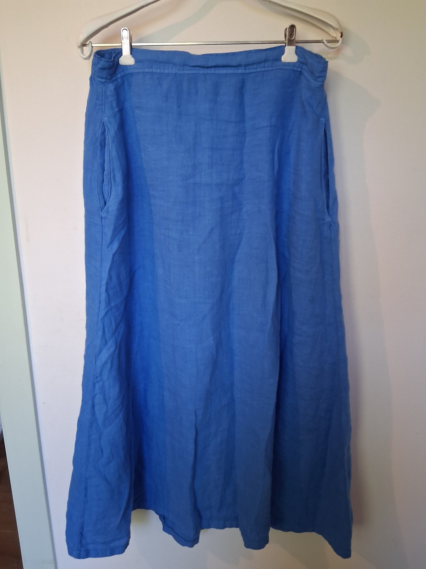 Jupe bleue en lin