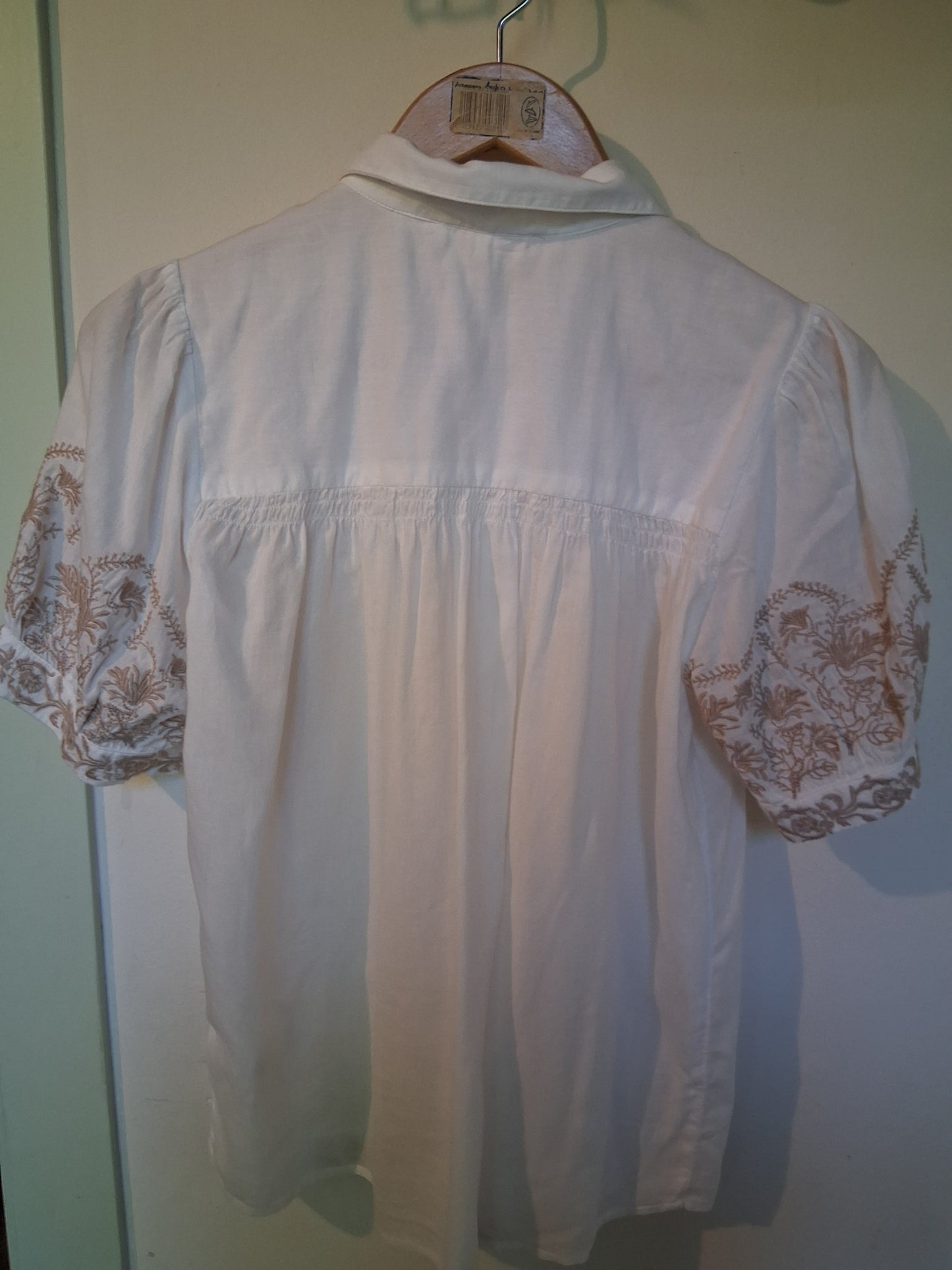 Chemise blanche brodée