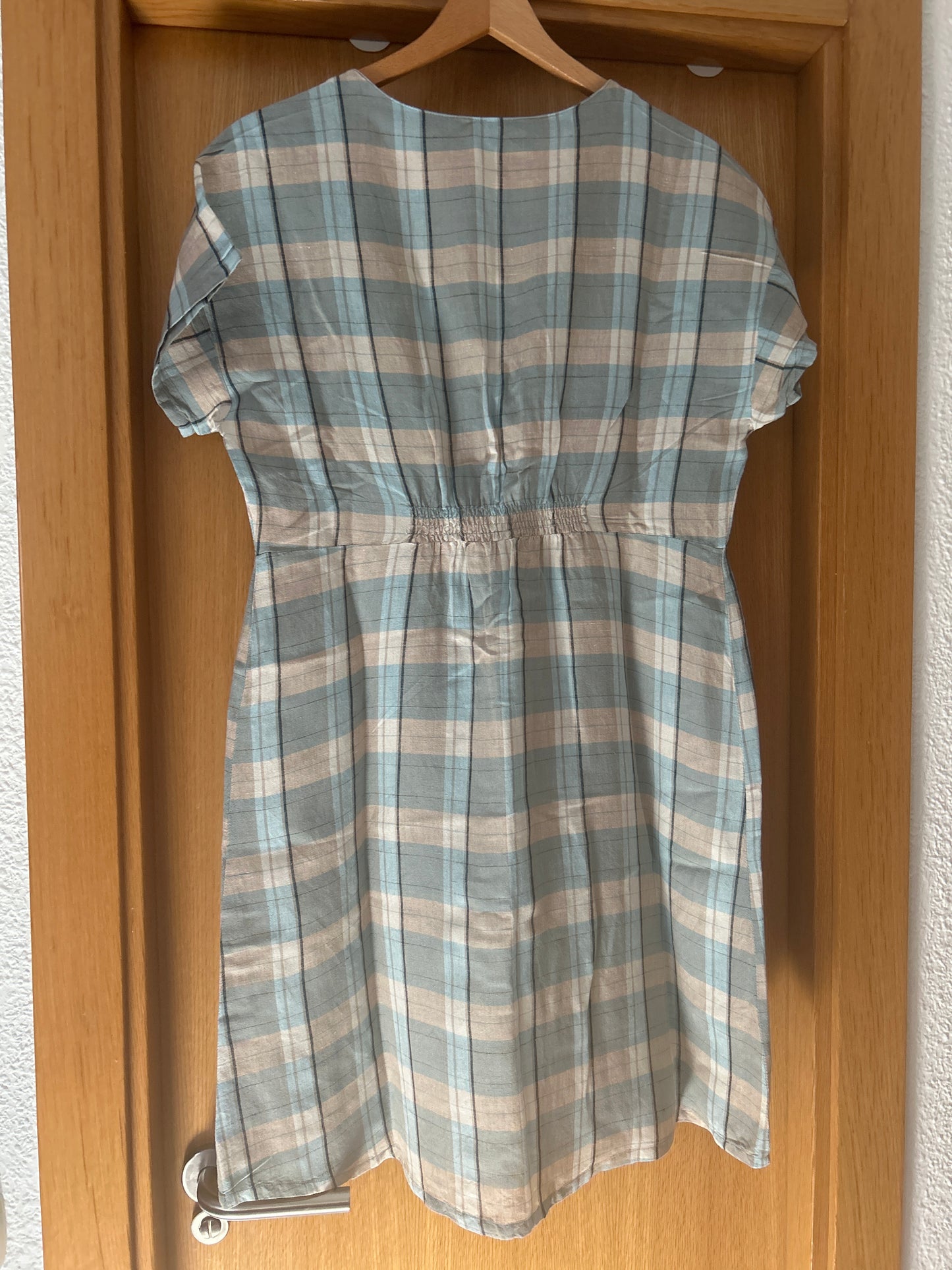 Robe à carreaux bleus