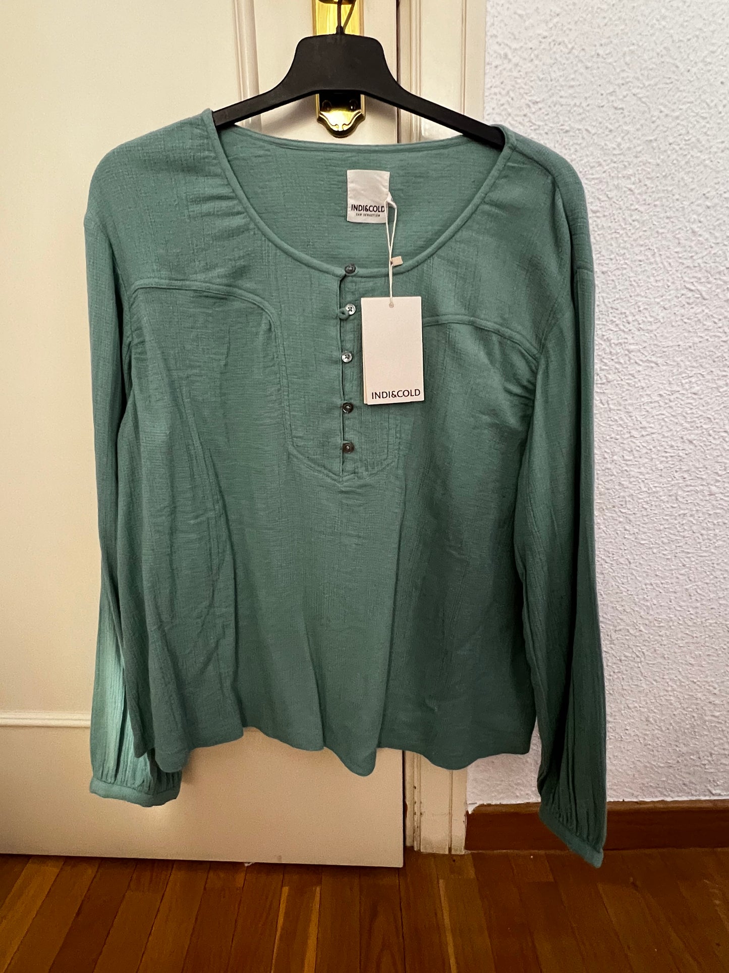 PUFF-SLEEVE BLOUSE XL