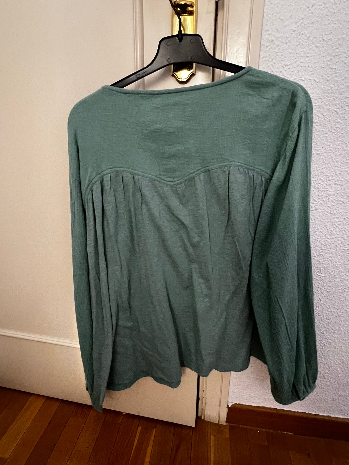 PUFF-SLEEVE BLOUSE XL