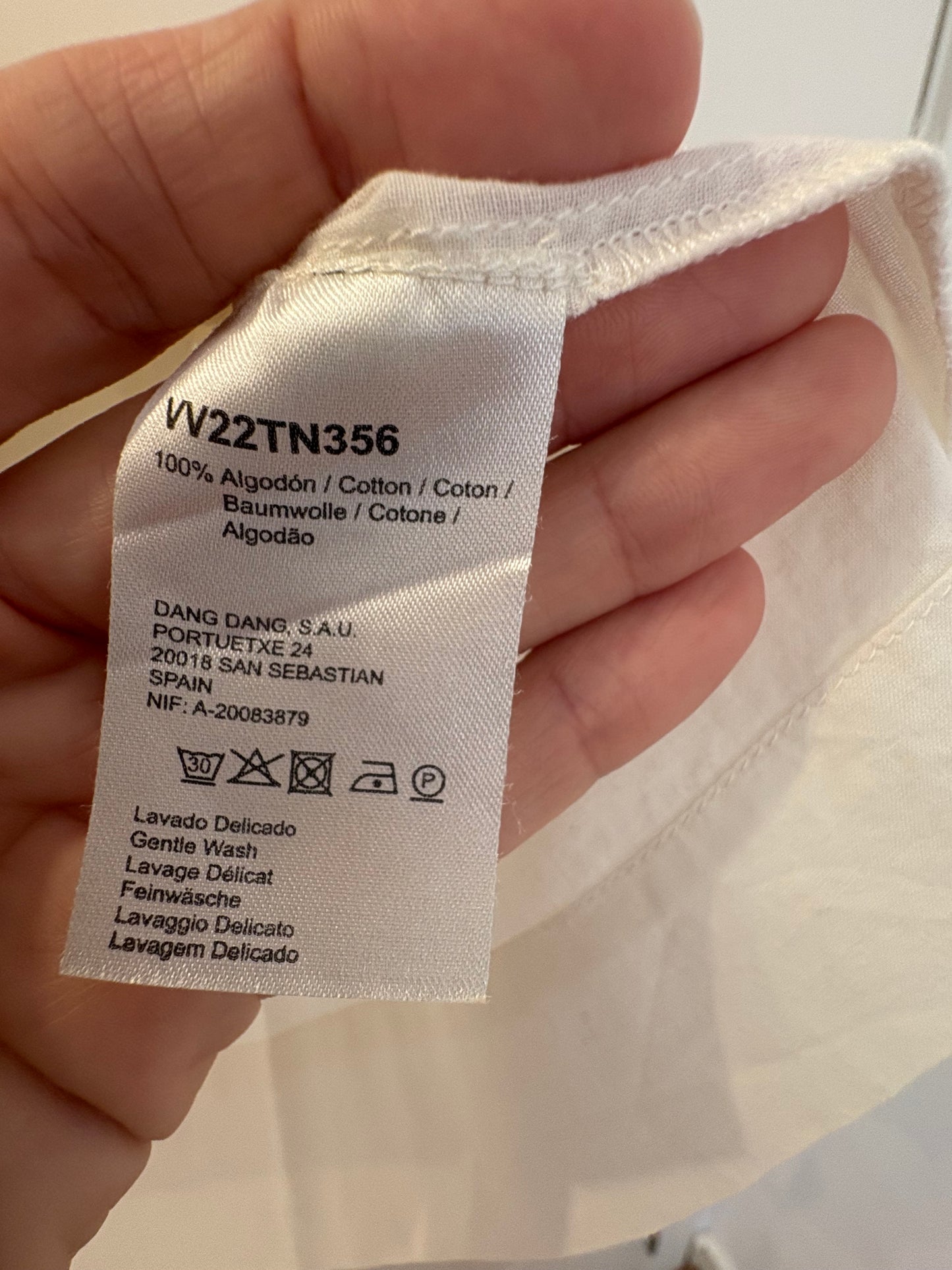 Camisa romántica